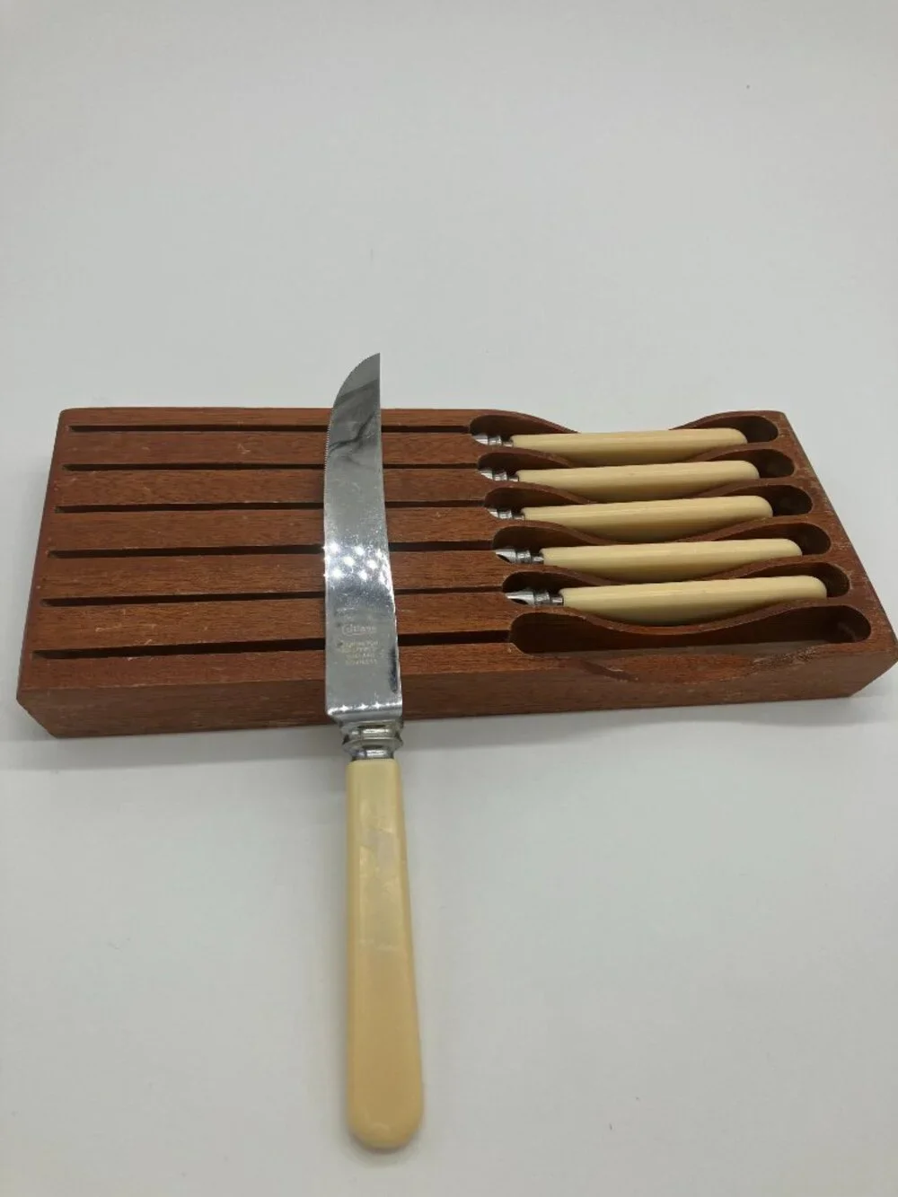 Leppington Sheffield England 6 PC Set Steak Knifes Wood Tray Vintage